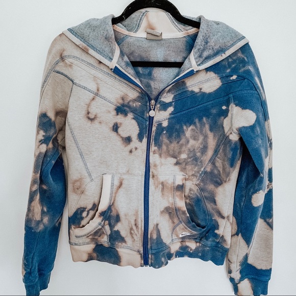 bleached zip up sweatshirt